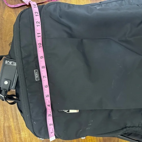 Tumi Black Nylon Carry On Luggage Suitcase 2 Wheels - Picture 12 of 13